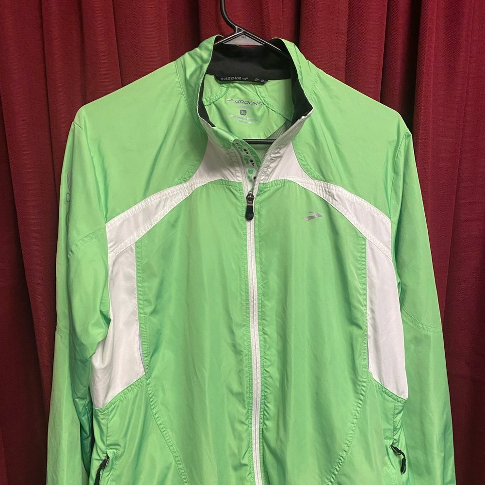 Brooks-Women’s Running Jacket-Lime/White/Black-Size:XL